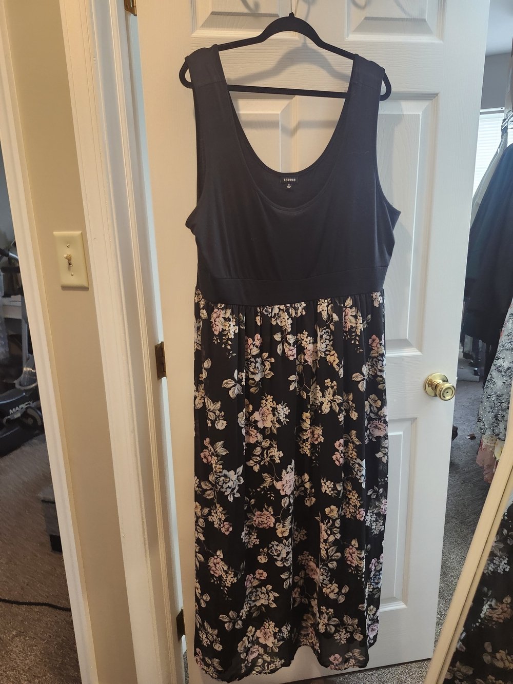 Torrid Black Floral Maxi Dress with Scoop Neck, Torrid 3 = 3X